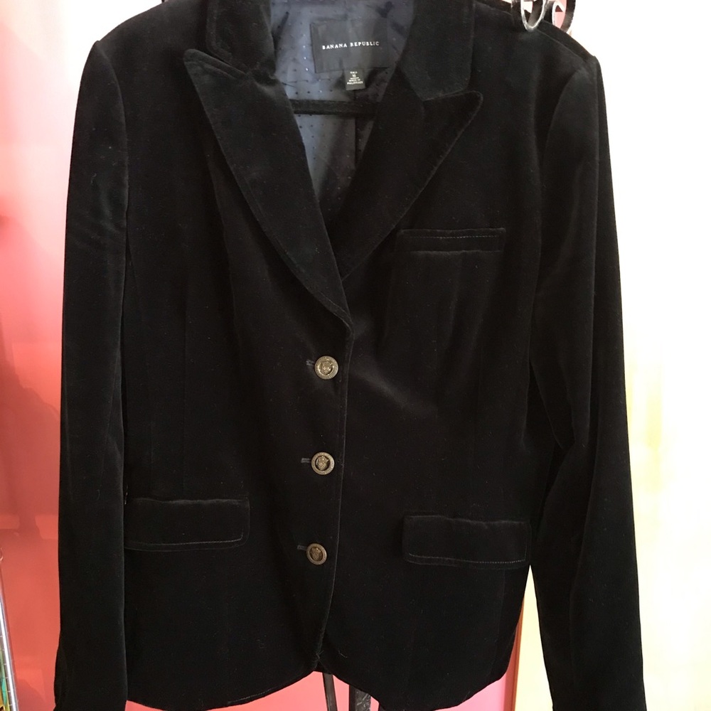 Banana Republic black velvet blazer